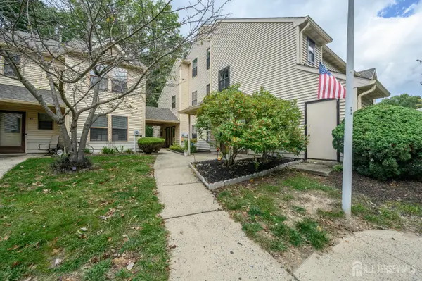 -804 Violet Lane, Jackson, NJ 08527