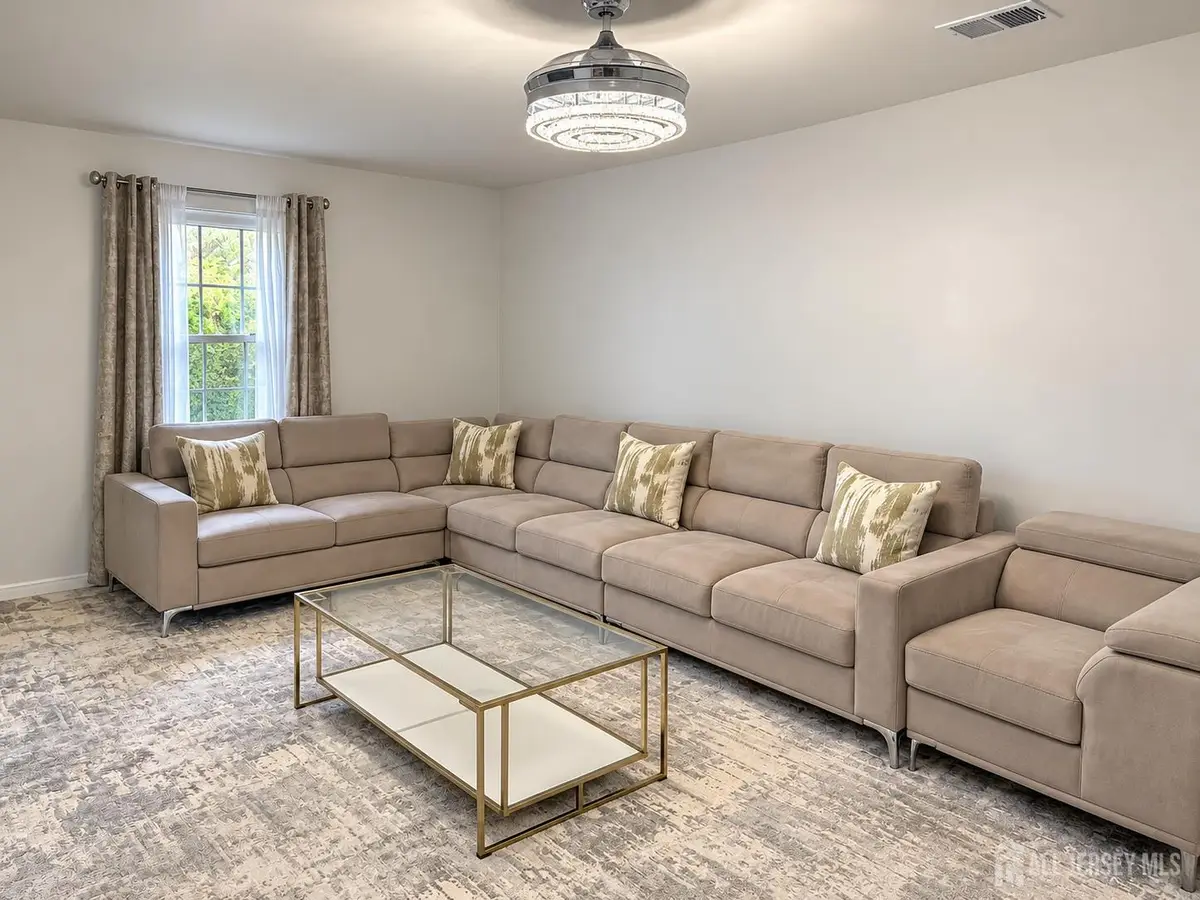 -324 Gill Lane #1J, Iselin, NJ 08830 - #1