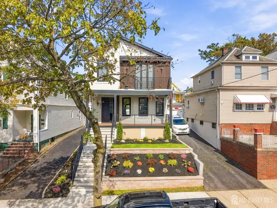 -458 Lawrie Street, Perth Amboy, NJ 08861 - #3