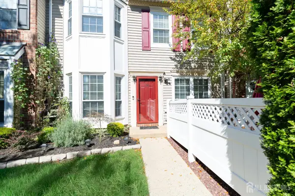 -130 Albury Way, North Brunswick, NJ 08902