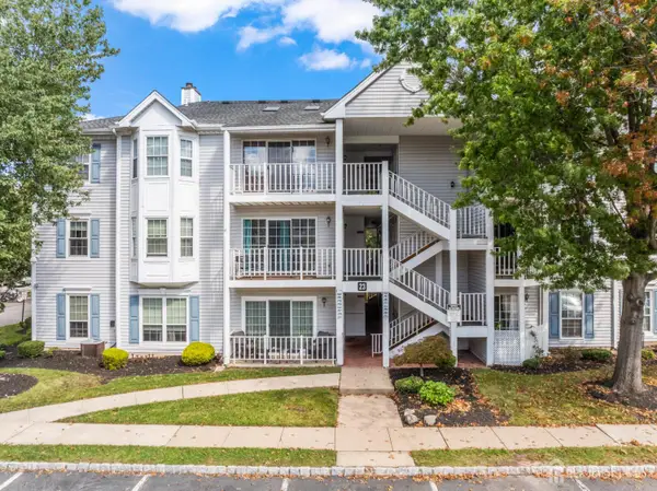 -271 Kempsey Drive, North Brunswick, NJ 08902