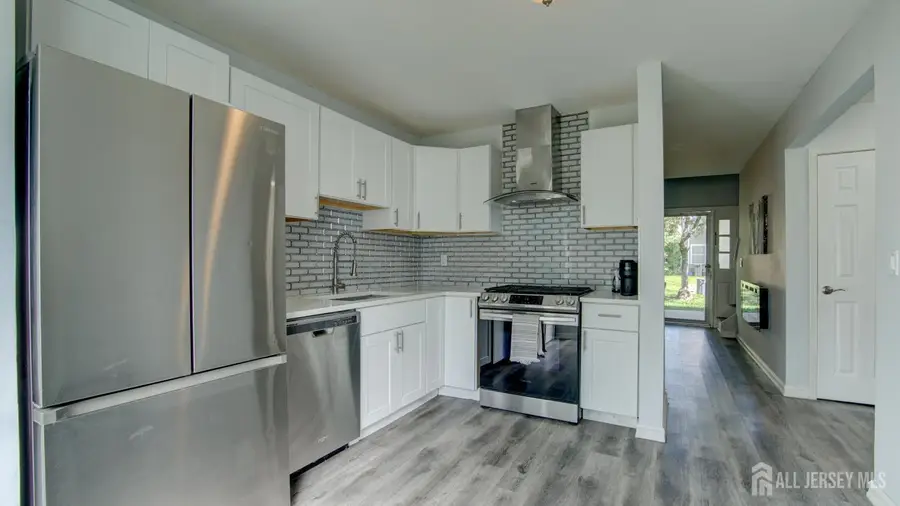 -10 Starlight Court, New Brunswick, NJ 08901 - #2
