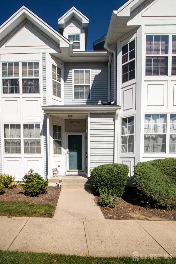 -1206 Blossom Circle, South Brunswick, NJ 08810