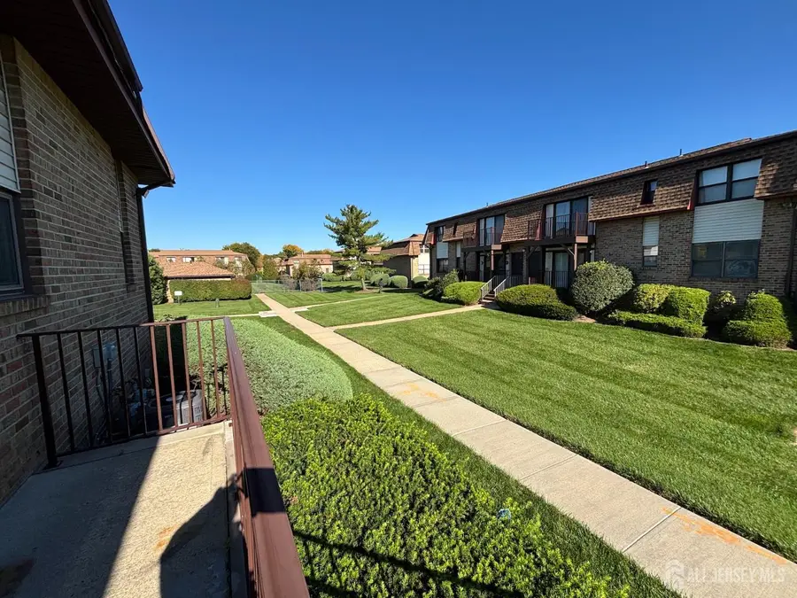 -1315 N Oaks Boulevard, North Brunswick, NJ 08902 - #3