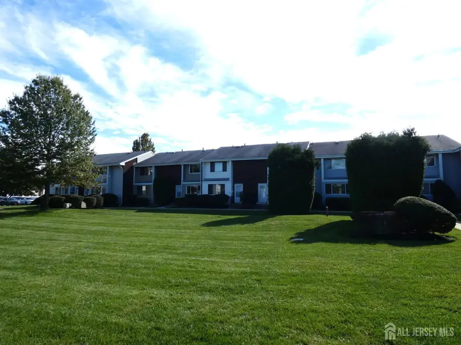-4-H Quincy Circle, South Brunswick, NJ 08810 - #2