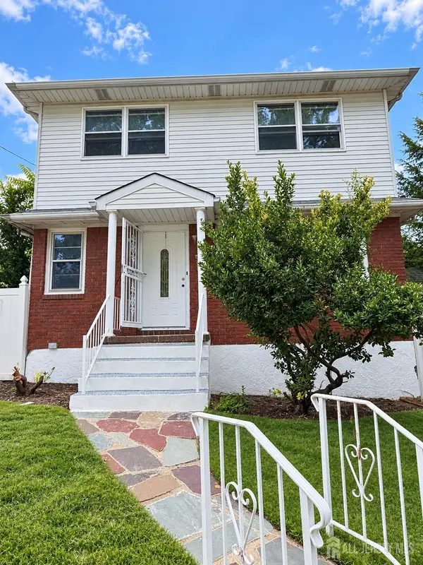 -430 Bard Avenue, Richmond Town, NY 10310