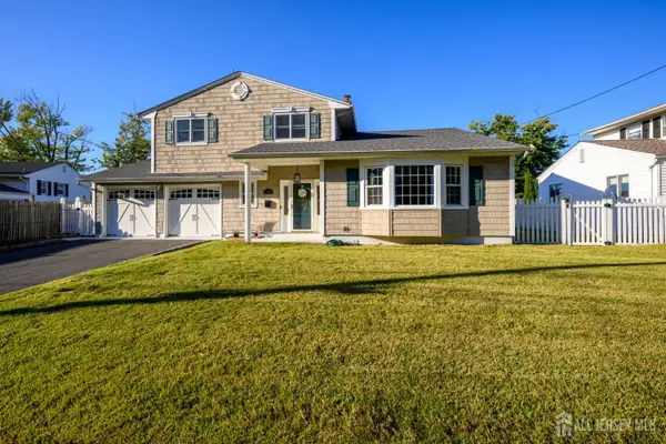 -41 Wilson Drive, Fords, NJ 08863