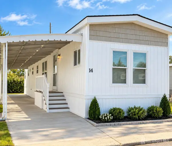 -14 Joey Lane, Avenel, NJ 07001