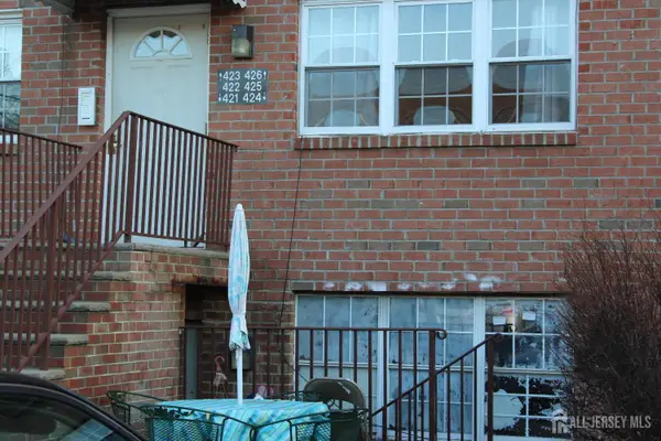 -421 College Drive, Edison, NJ 08817