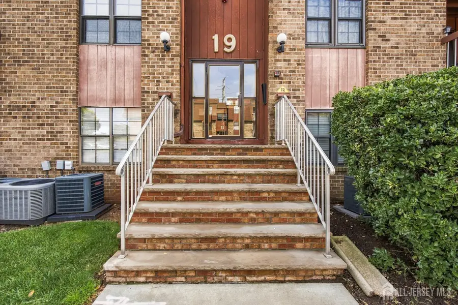 -218 Sierra Court #A, Woodbridge, NJ 07095 - #2
