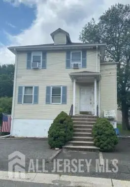 -942 Edwin Street, North Brunswick, NJ 08902