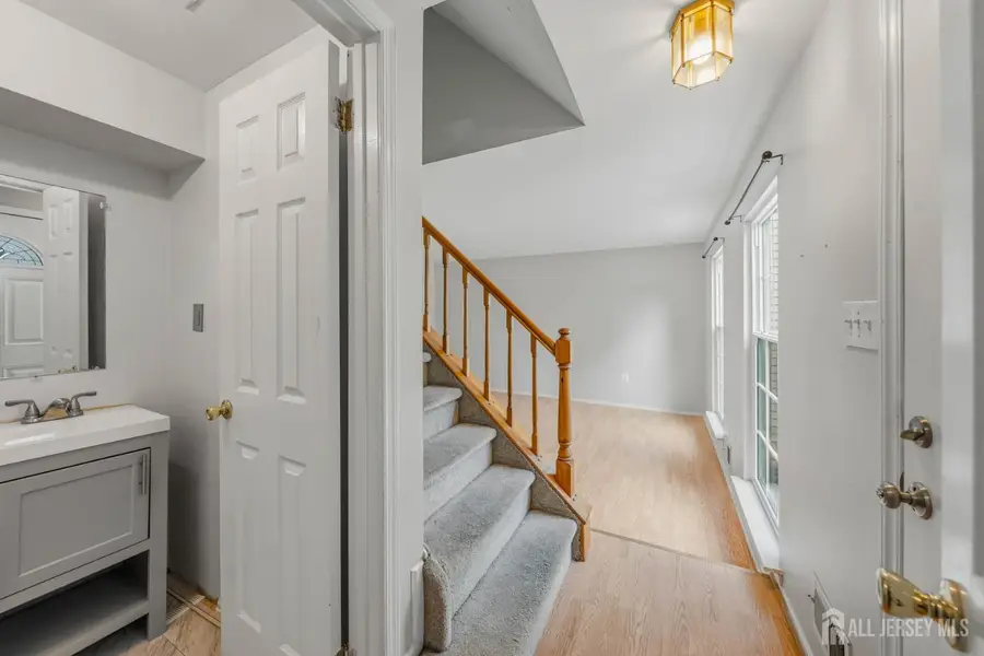 -35 E Byrnes Lane E, Sayreville, NJ 08872 - #3