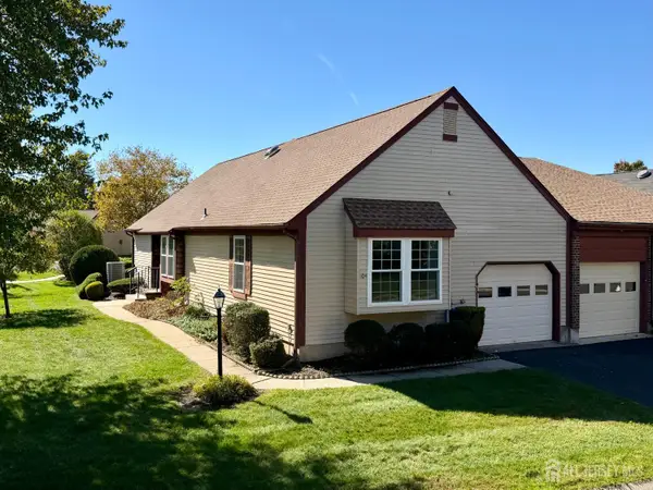 -10 Betsy Ross Drive #B, Monroe, NJ 08831