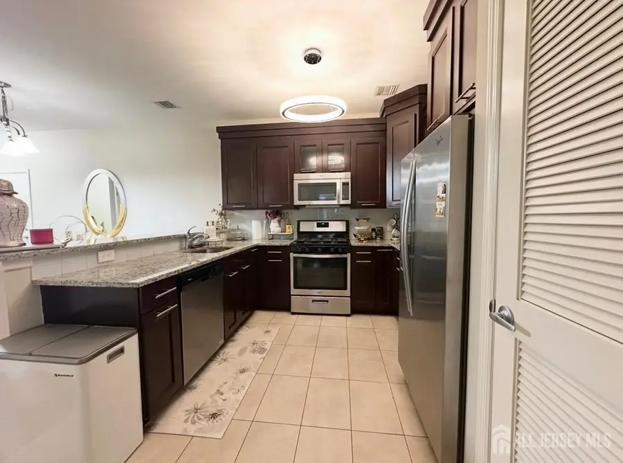 -102 E Elizabeth Avenue E #412, Linden, NJ 07036 - #3