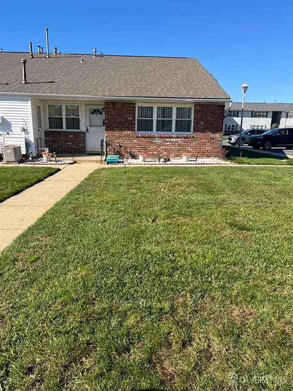 -2 Galewood Drive, Old Bridge, NJ 07747