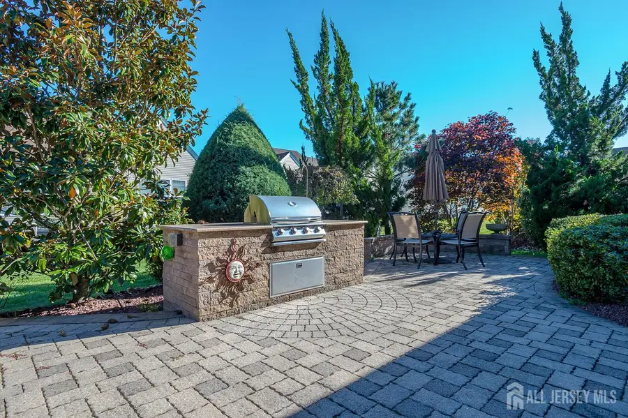 -5 Long Cove Drive, Monroe, NJ 08831 - #2