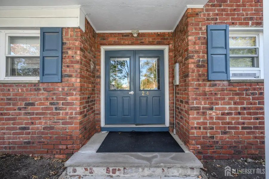 -24 Woodedge Avenue #7, Edison, NJ 08817 - #2