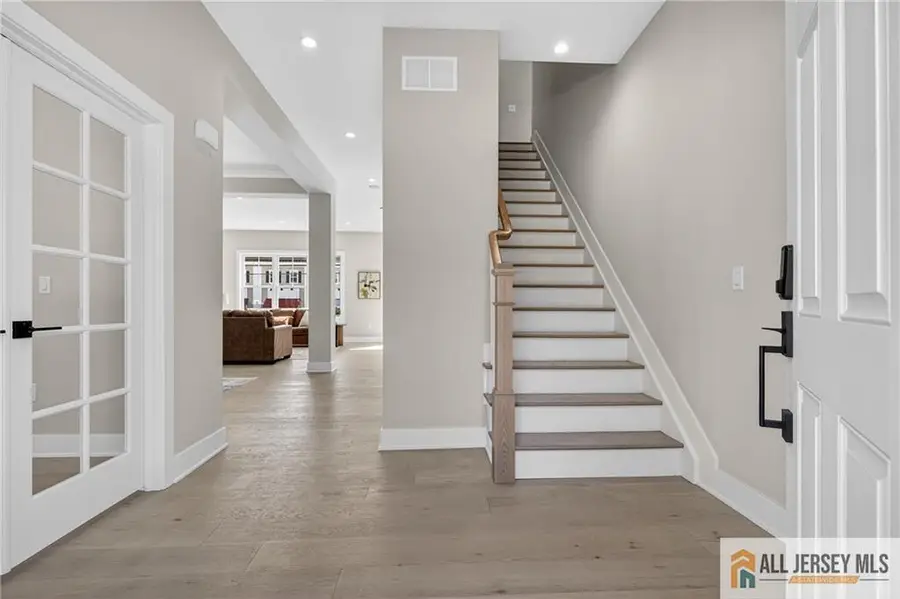 -8 Arthur Lane, Cranbury, NJ 08512 - #3