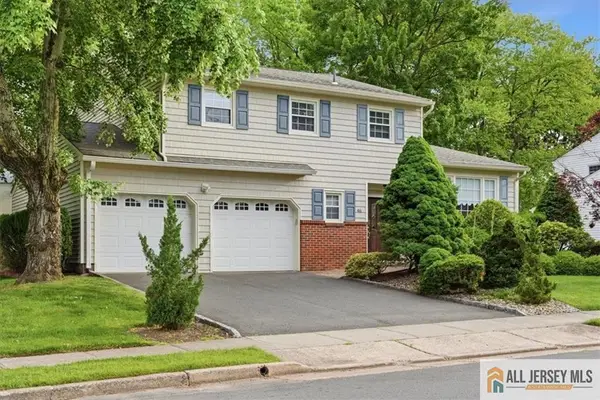 -46 Lynnwood Road, Edison, NJ 08820
