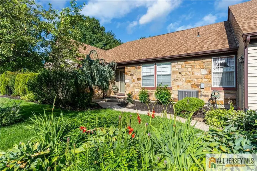 -13 Betsy Ross Drive, Monroe, NJ 08831 - #2