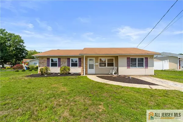 -5 Forest Park Terrace, Monroe, NJ 08831