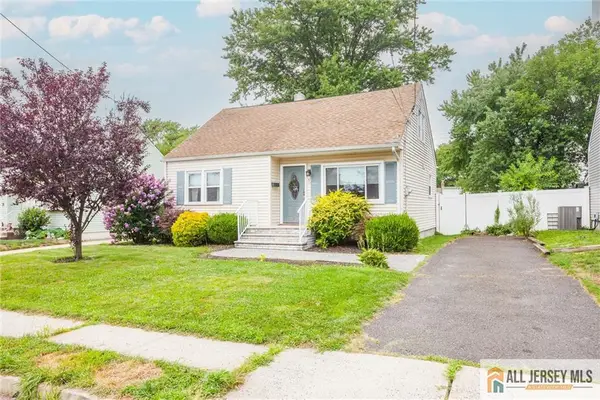 -27 5th Street, Sayreville, NJ 08872