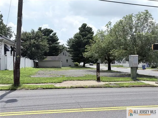 -636 King Georges Road, Fords, NJ 08863