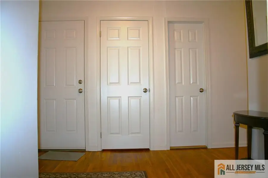 -3 Piccadilly Circus #103, Sayreville, NJ 08872 - #3