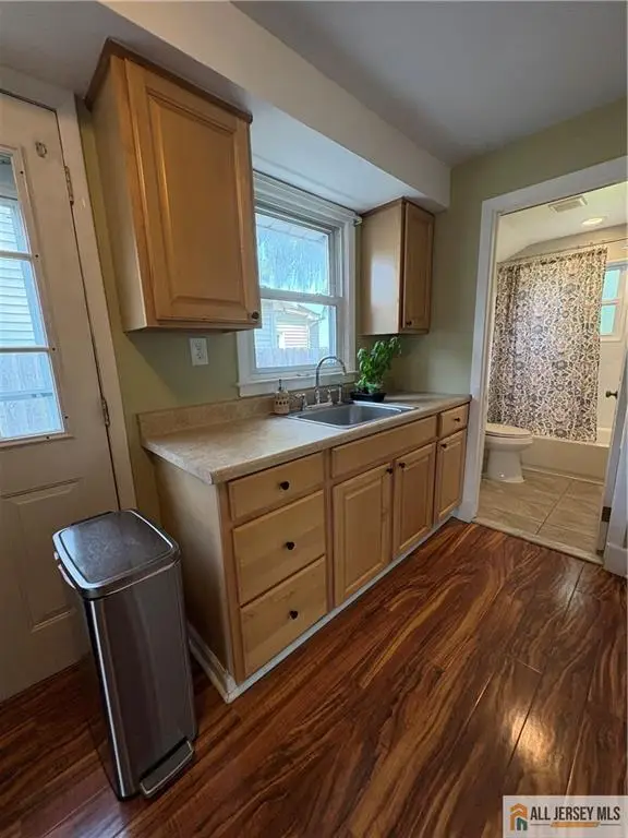 -206 Hillcrest Avenue, South Amboy, NJ 08879 - #2
