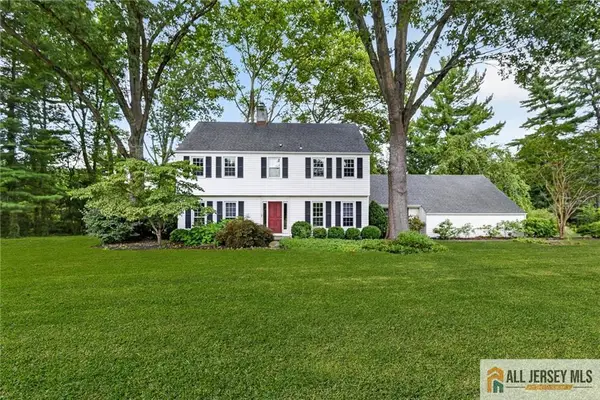 -9 Wynnewood Drive, Cranbury, NJ 08512
