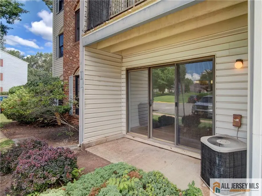 -81 Canterbury Court, Piscataway, NJ 08854 - #2