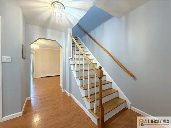 -406 Cranbury Road #7, East Brunswick, NJ 08816