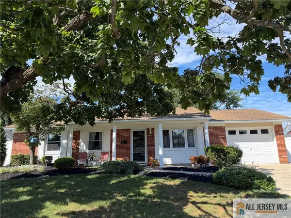 -21 Drake Avenue, Monroe, NJ 08831