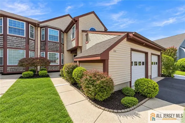 -8 Rothwell Drive #8A, Monroe, NJ 08831