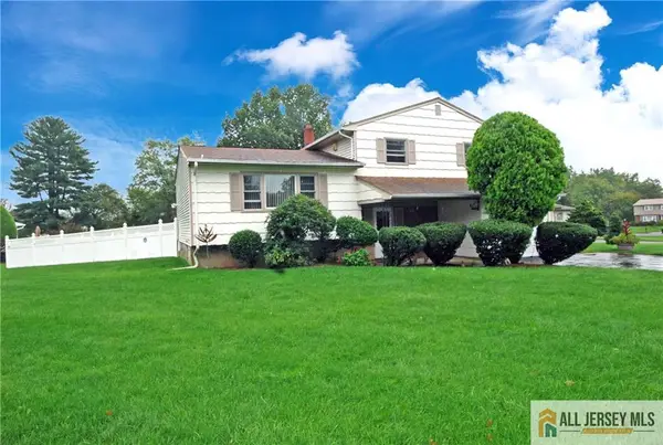 -2 Janet Court, East Brunswick, NJ 08816