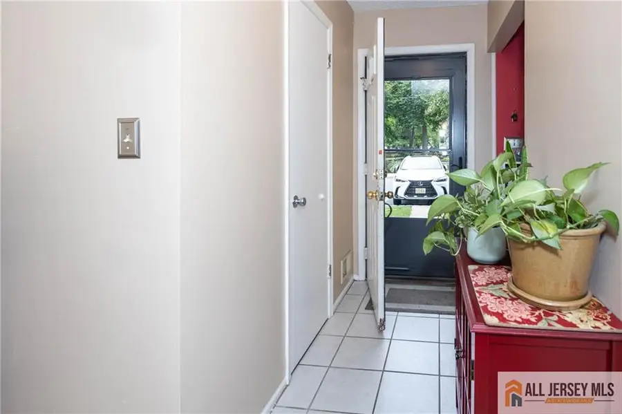 -49 Albury Way, North Brunswick, NJ 08902 - #3