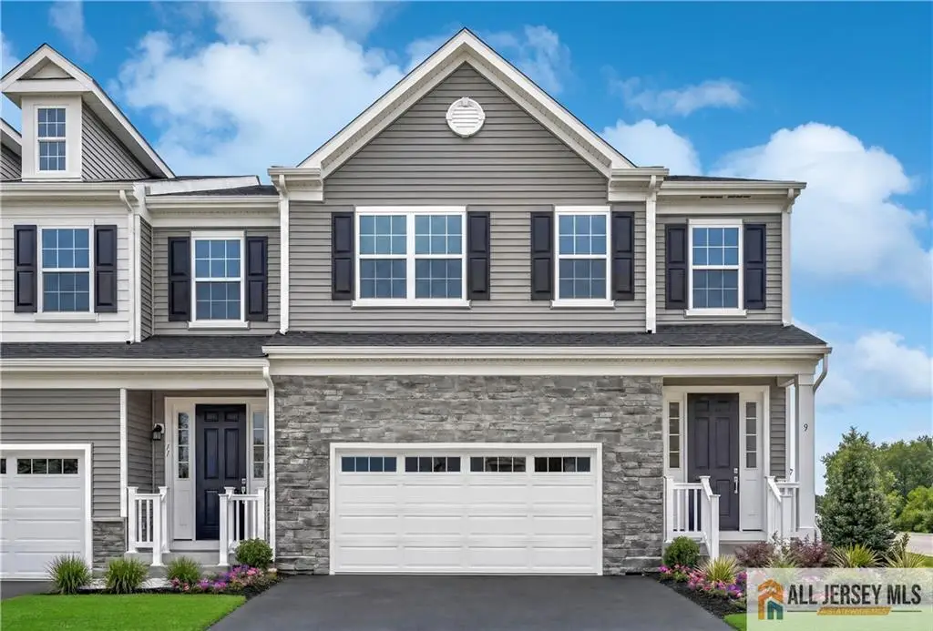 -9 Griffin Lane, Heathcote, NJ 08852 - #1