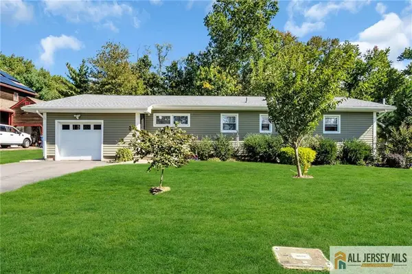 -390 Kennedy Street, Iselin, NJ 08830