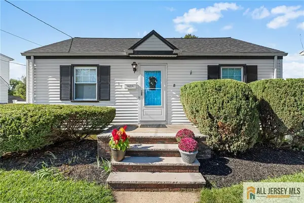 -15 Chestnut Street, Edison, NJ 08817