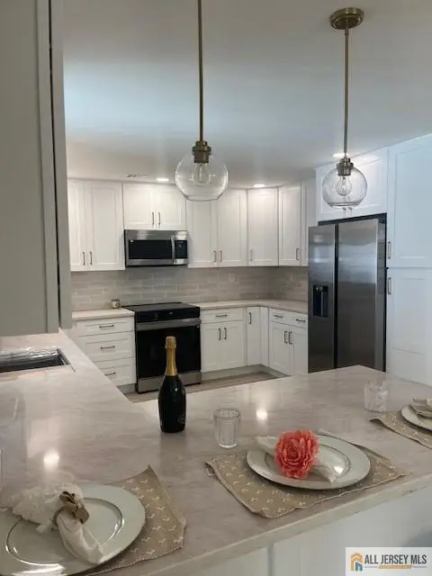-66 Essex Road #66B, Monroe, NJ 08831