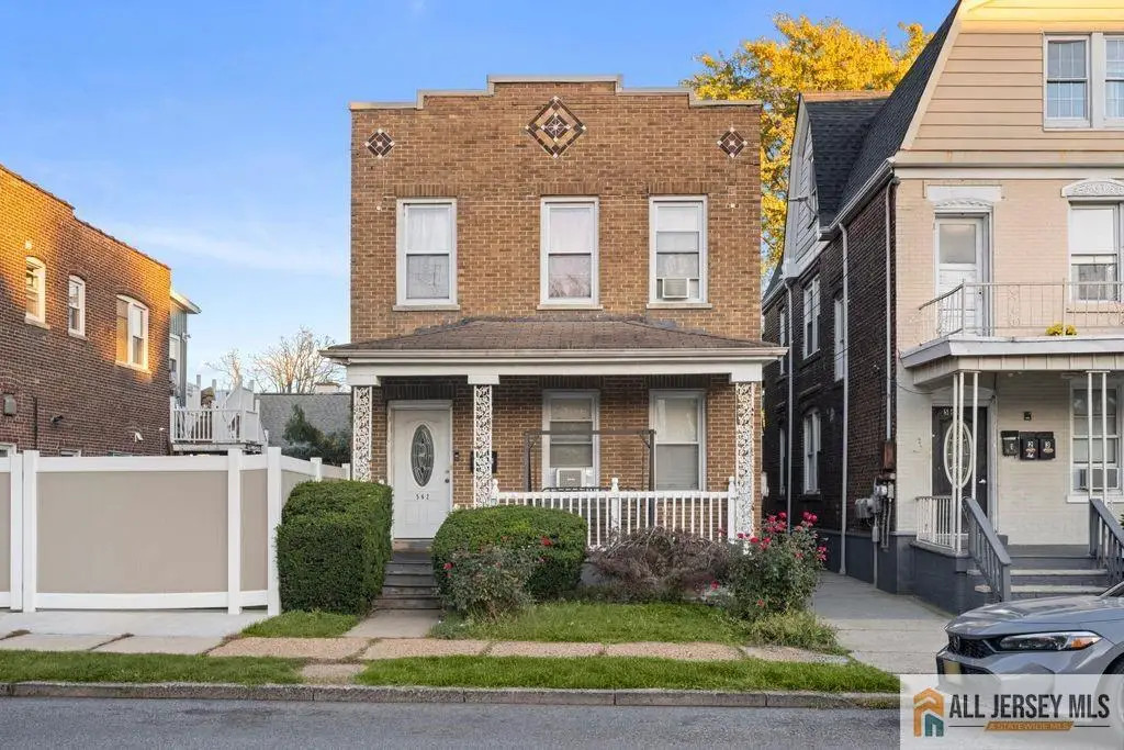 -562 Jacques Street, Perth Amboy, NJ 08861 - #1