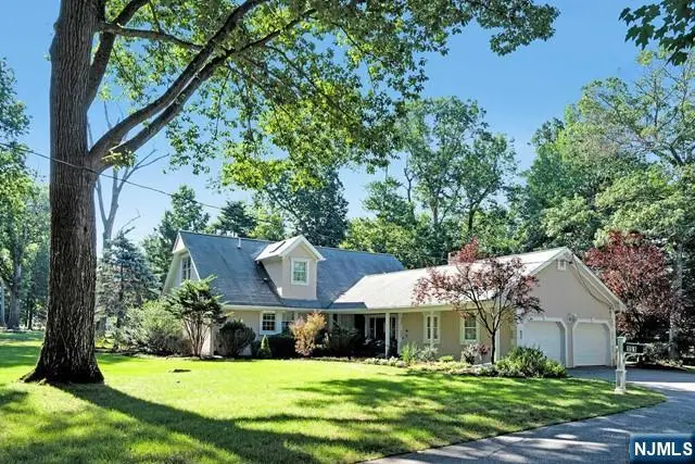 151 Donnybrook Drive, Allendale, NJ 07401 - Image #2