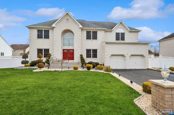 563 Arlington Avenue, South Plainfield, NJ 07080