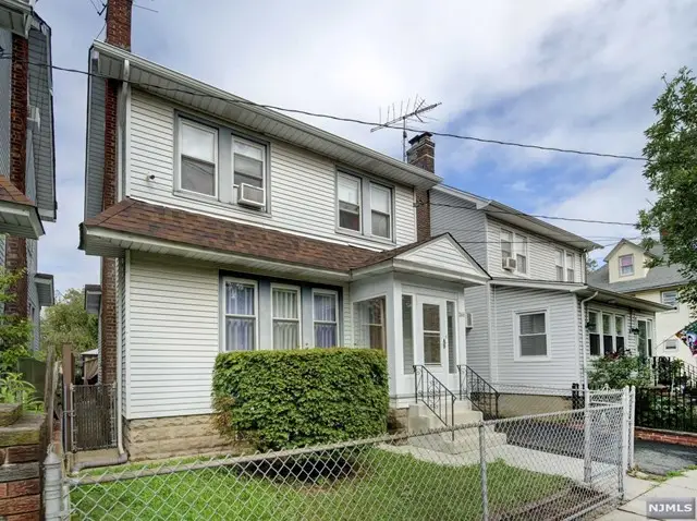 246 9th Street, Newark, NJ 07107 - #3