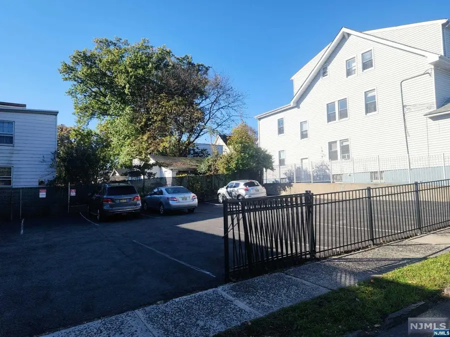 219-221 Stuyvesant Avenue, Newark, NJ 07106 - Image #2