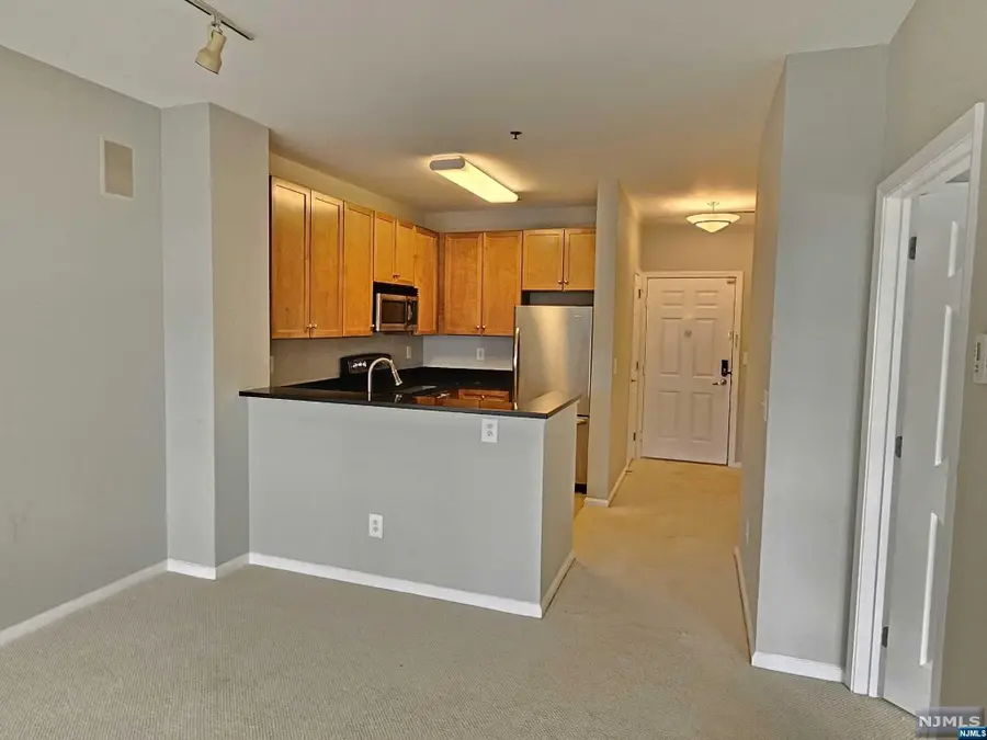 26 Ave At Port Imperial 212, West New York, NJ 07093 - Image #2