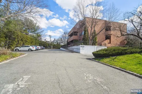 971 Bloomfield Avenue, Glen Ridge, NJ 07028