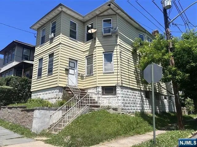 217 Bergen Avenue, Kearny, NJ 07032 - Image #1