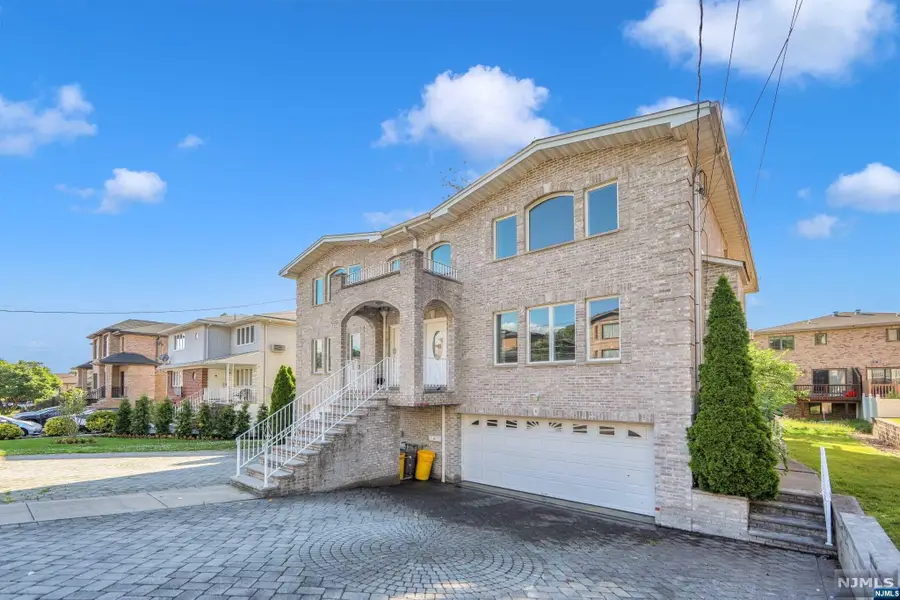 539B 3rd Street B, Palisades Park, NJ 07650 - Image #3