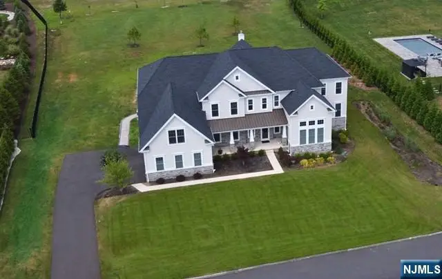 15 Roxbury Road, Mahwah, NJ 07430 - Image #2